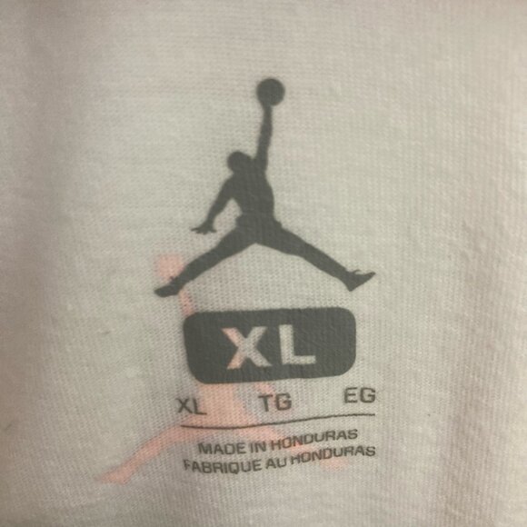 Michael Jordan 🏀 Michael Hare Jordan Bugs Bunny NIKE White Basketball Tee XL - Picture 3 of 6